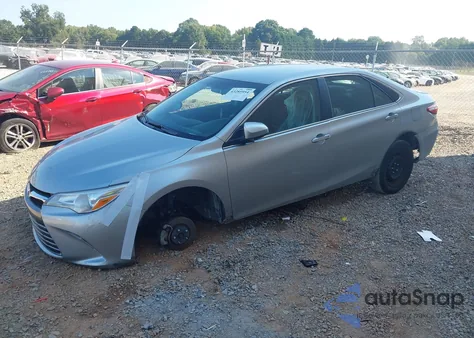 2016 Toyota Camry Le z USA, uszkodzony, nr VIN 4T4BF1FK2GR553212